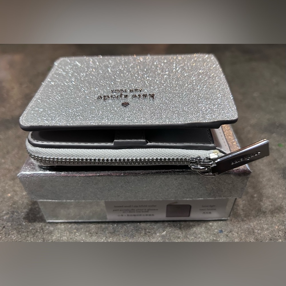 Kate Spade Small Billfold Silver Glitter Wallet - Picture 9 of 10